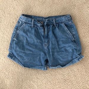 American Eagle mom jean shorts